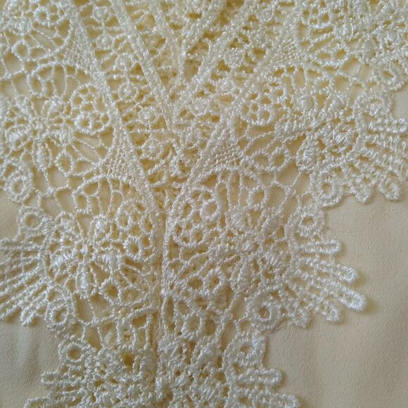 WAYF Posie Yellow Lace Trim Sleeveless Strappy V-Neck Camisole Tank Top Medium - Picture 8 of 14